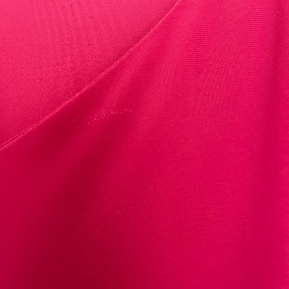 Last Tango 3/4 Ladder-Sleeve, Asymmetrical Top. Fuchsia. M - Picture 8 of 9